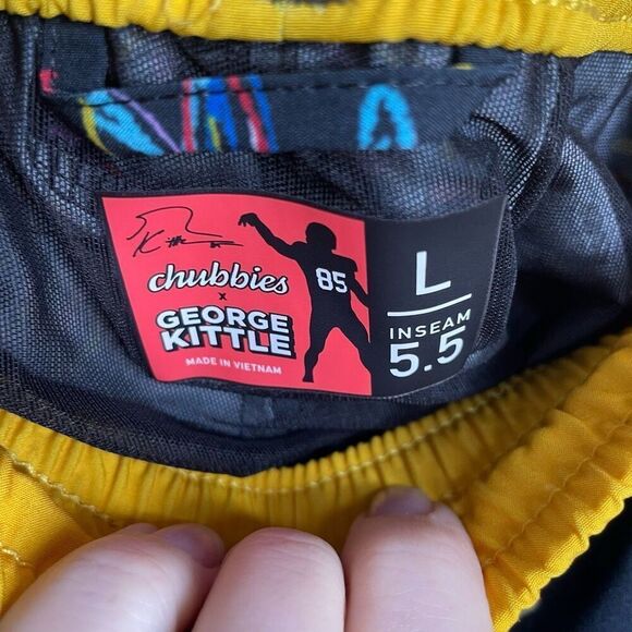 Chubbies x George Kittle Swim Trunks Mens L Black Colorful 5.5 Inseam Swim Beach - Picture 3 of 8